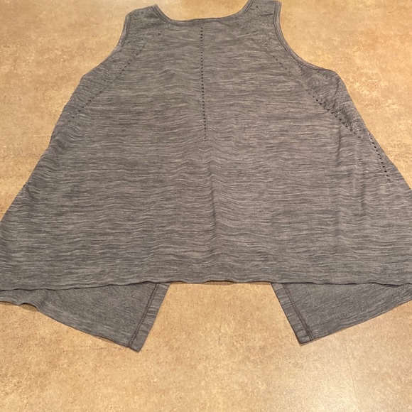 Womens Athleta tank size medium - Picture 1 of 7